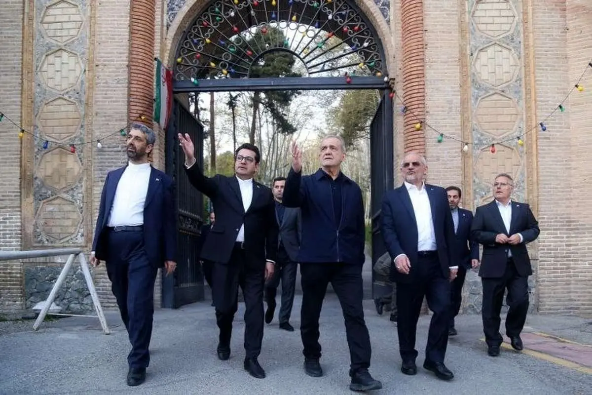 بازدید رئیس جمهور از بخشهای آسیب دیده مجموعه فرهنگی ـ تاریخی سعدآباد؛ بازدید رئیس جمهور از بخشهای آسیب دیده مجموعه فرهنگی ـ تاریخی سعدآباد؛