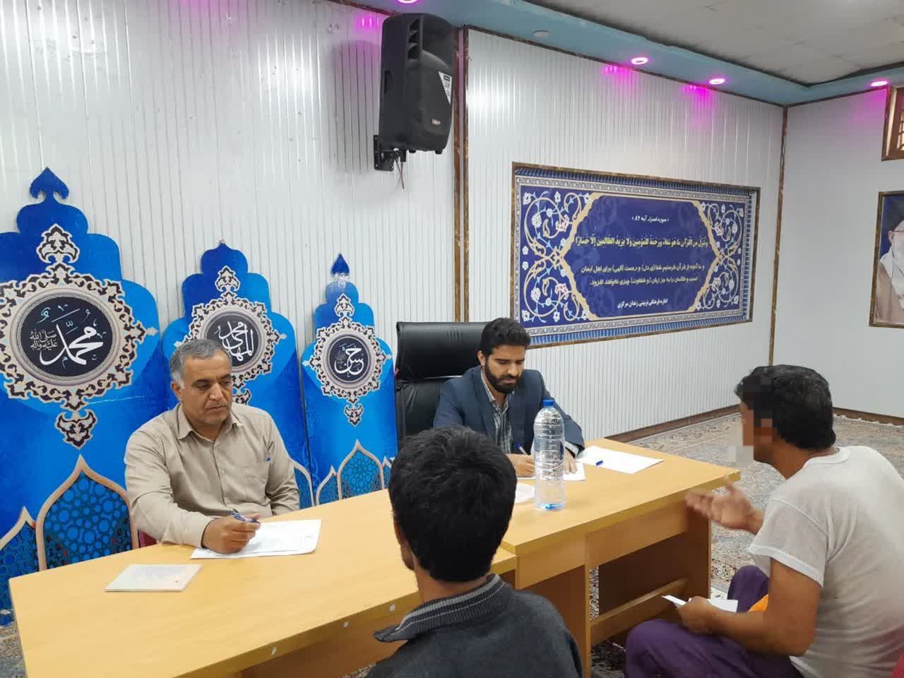 دیدار مستقیم دادستان بردسیر با ۲۹ زندانی دیدار مستقیم دادستان بردسیر با ۲۹ زندانی