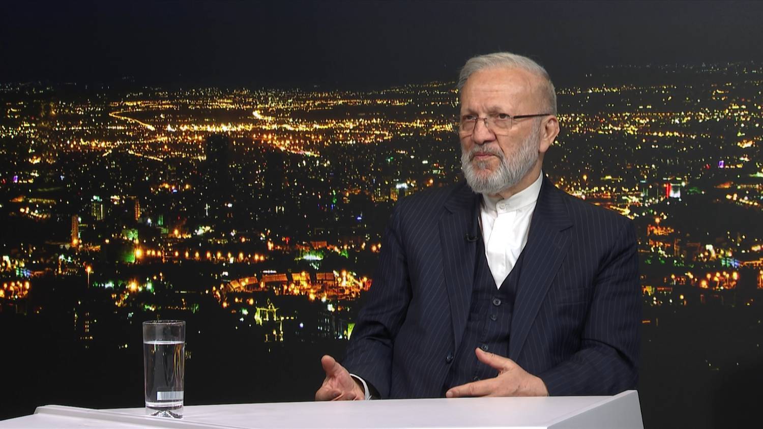 آمریکا شکسته نظامی را پذیرفته و دنبال طراحی سیاسی جدید است*****
