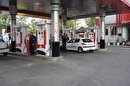 وضعیت عادی جایگاه‌های عرضه سوخت در مهاباد پس از اعلام نرخ سوم ( جدید ) بنزین